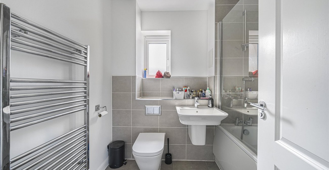 3 bedroom house for sale in Greenhithe | Robinson Jackson
