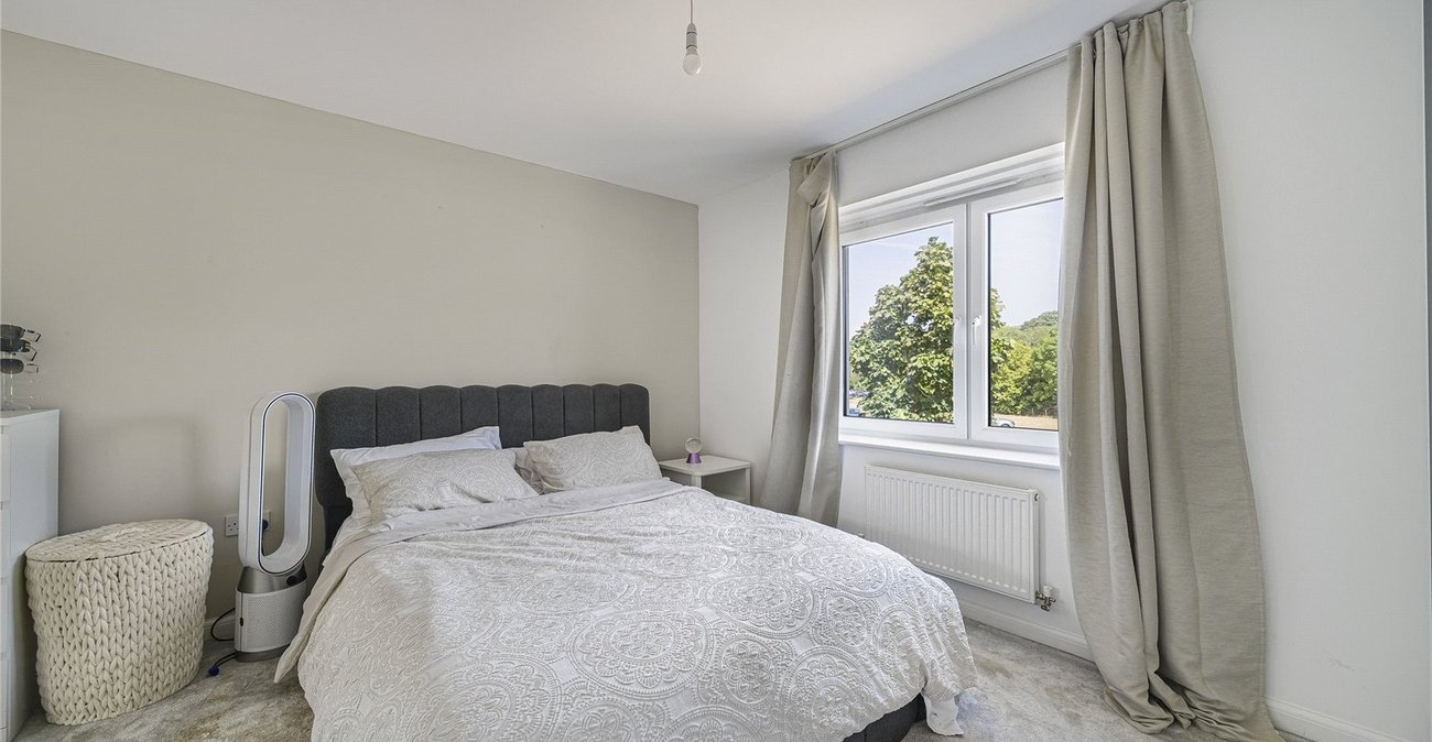 3 bedroom house for sale in Greenhithe | Robinson Jackson