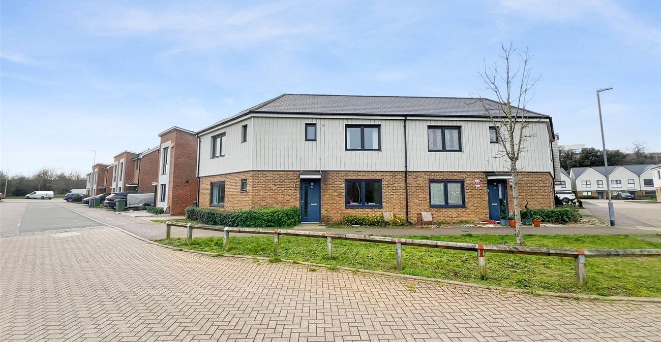 3 bedroom house for sale in Greenhithe | Robinson Jackson