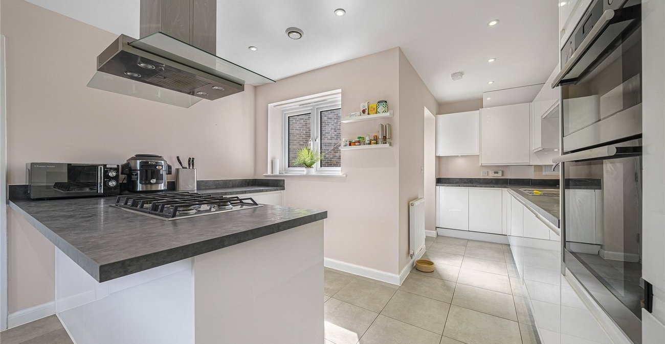 3 bedroom house for sale in Greenhithe | Robinson Jackson