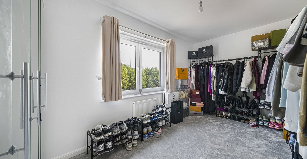 3 bedroom house for sale in Greenhithe | Robinson Jackson