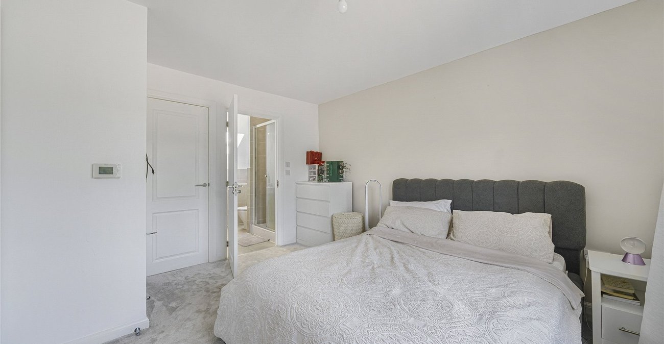 3 bedroom house for sale in Greenhithe | Robinson Jackson