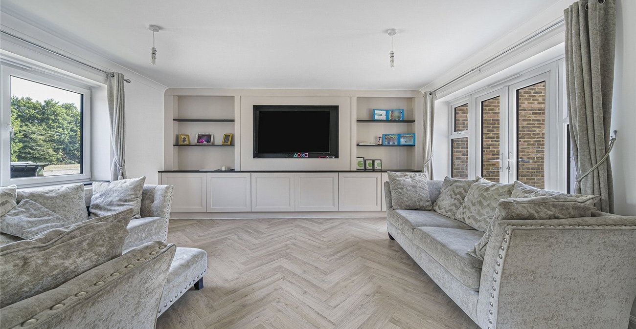 3 bedroom house for sale in Greenhithe | Robinson Jackson