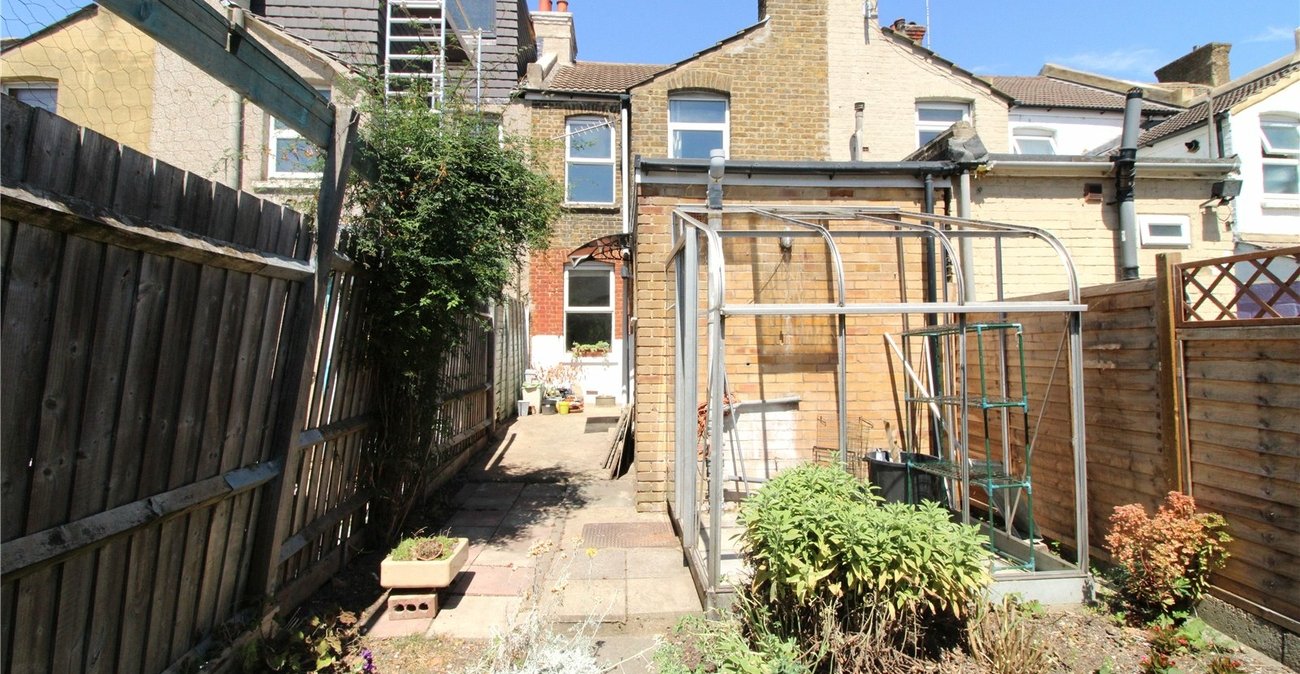 3 bedroom house for sale in Gravesend | Robinson Michael & Jackson