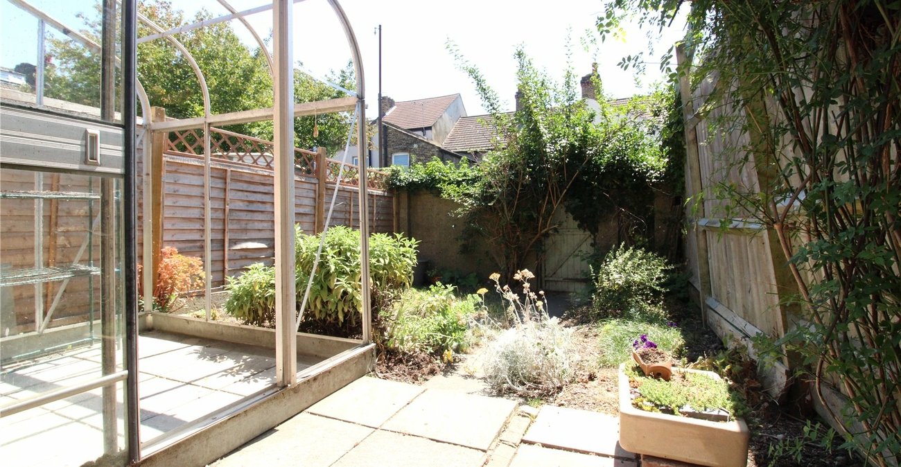 3 bedroom house for sale in Gravesend | Robinson Michael & Jackson