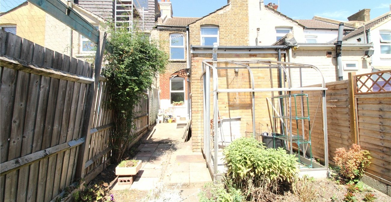 3 bedroom house for sale in Gravesend | Robinson Michael & Jackson