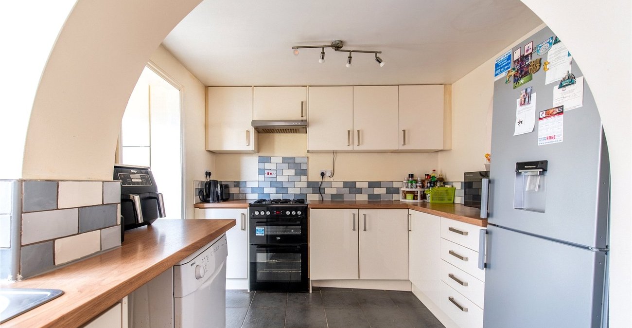 2 bedroom house for sale in Gravesend | Robinson Michael & Jackson