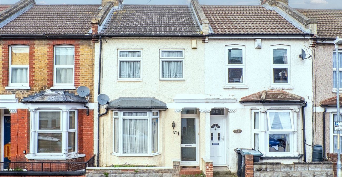 2 bedroom house for sale in Gravesend | Robinson Michael & Jackson