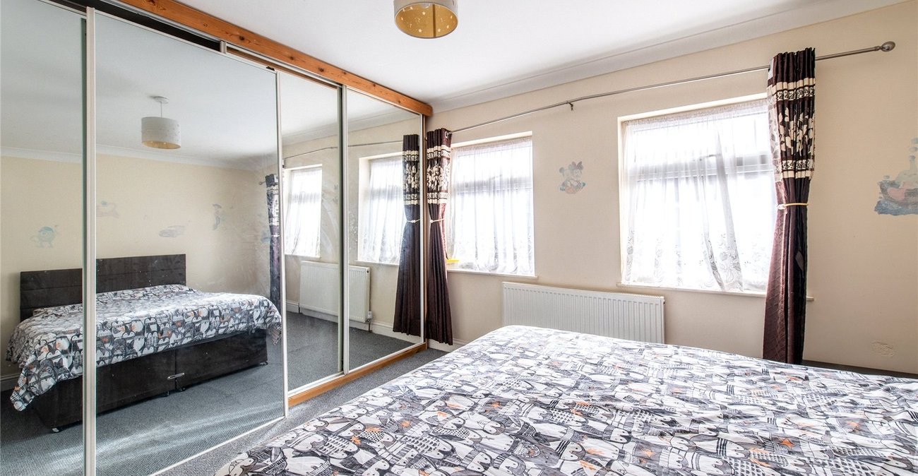 2 bedroom house for sale in Gravesend | Robinson Michael & Jackson