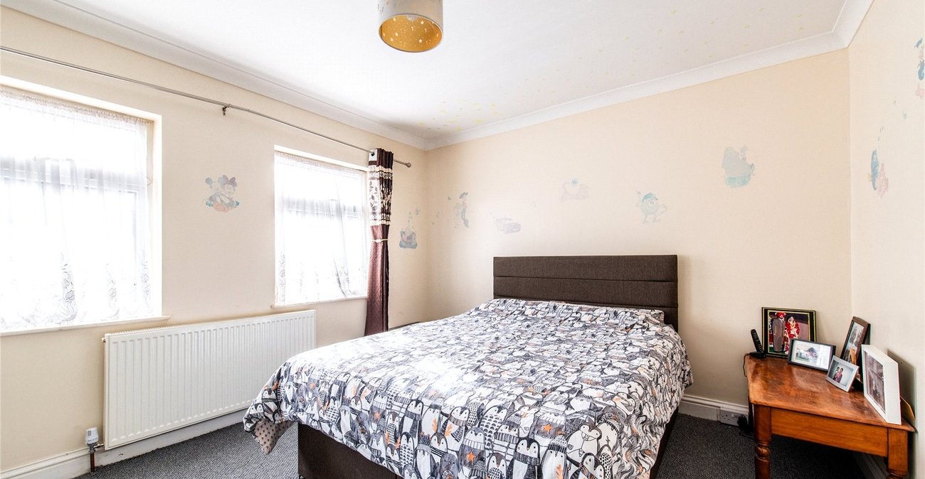2 bedroom house for sale in Gravesend | Robinson Michael & Jackson