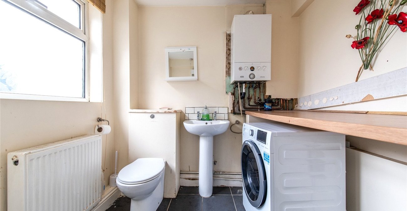 2 bedroom house for sale in Gravesend | Robinson Michael & Jackson