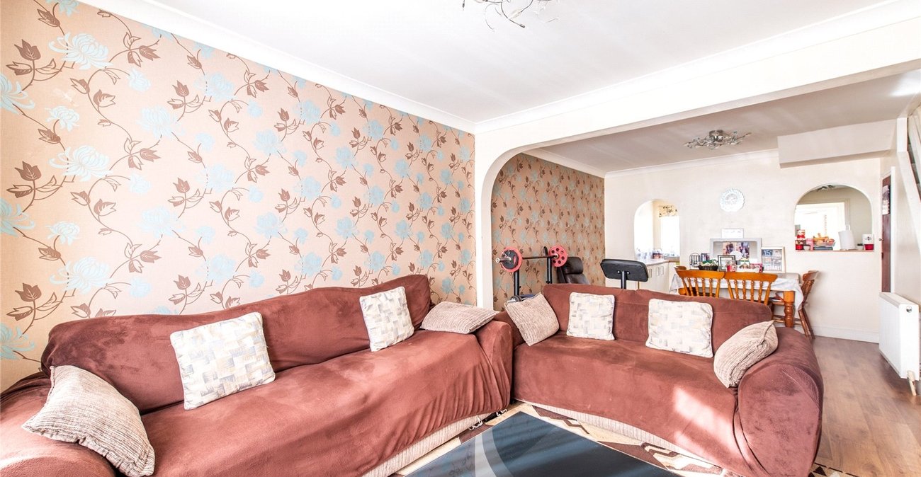 2 bedroom house for sale in Gravesend | Robinson Michael & Jackson