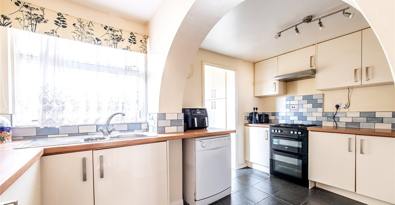 2 bedroom house for sale in Gravesend | Robinson Michael & Jackson