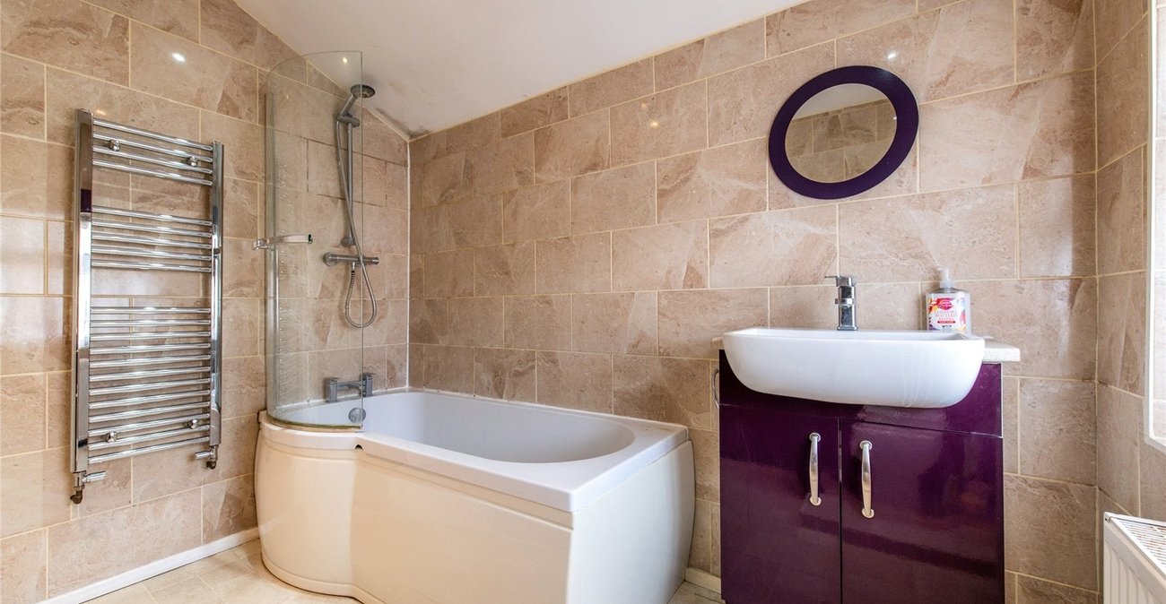 2 bedroom house for sale in Gravesend | Robinson Michael & Jackson