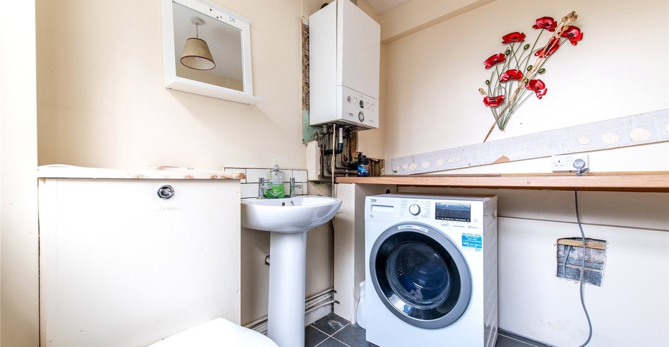 2 bedroom house for sale in Gravesend | Robinson Michael & Jackson