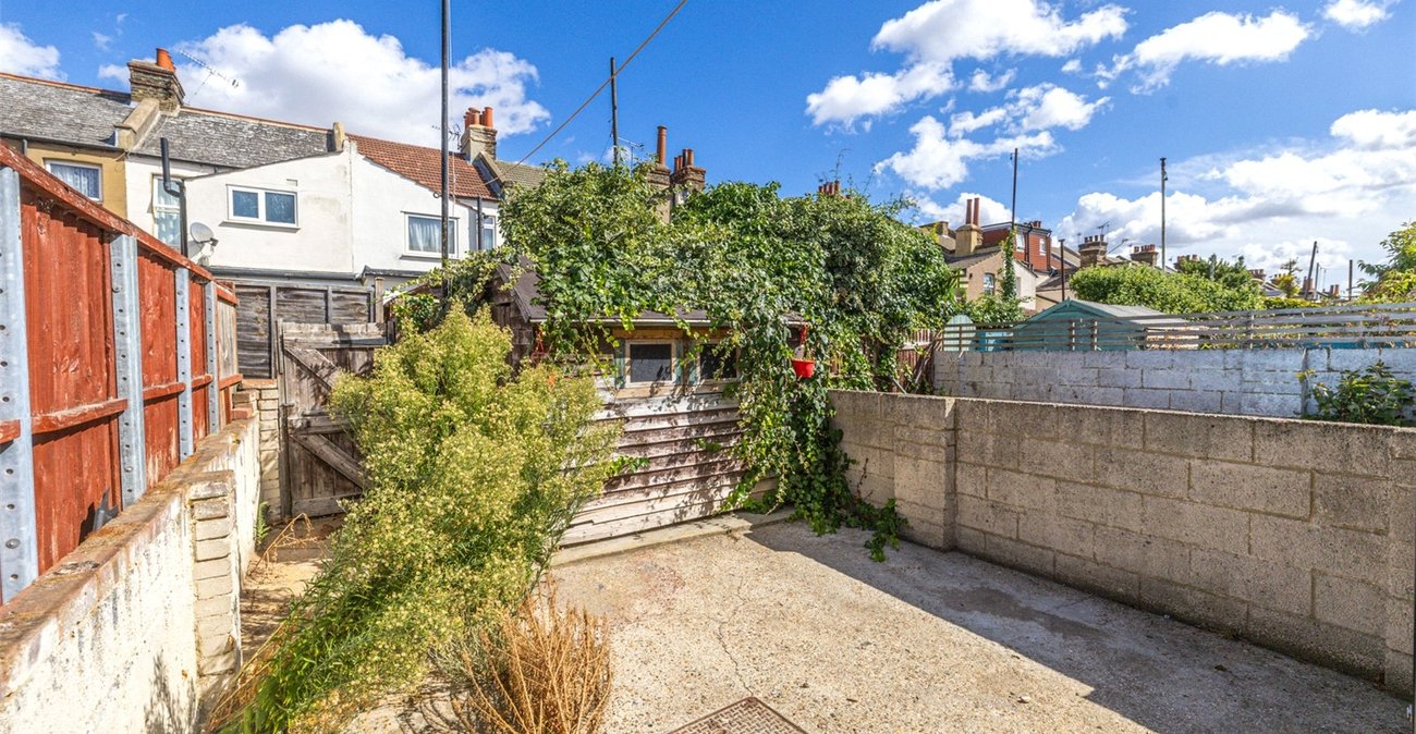 3 bedroom house for sale in Gravesend | Robinson Michael & Jackson