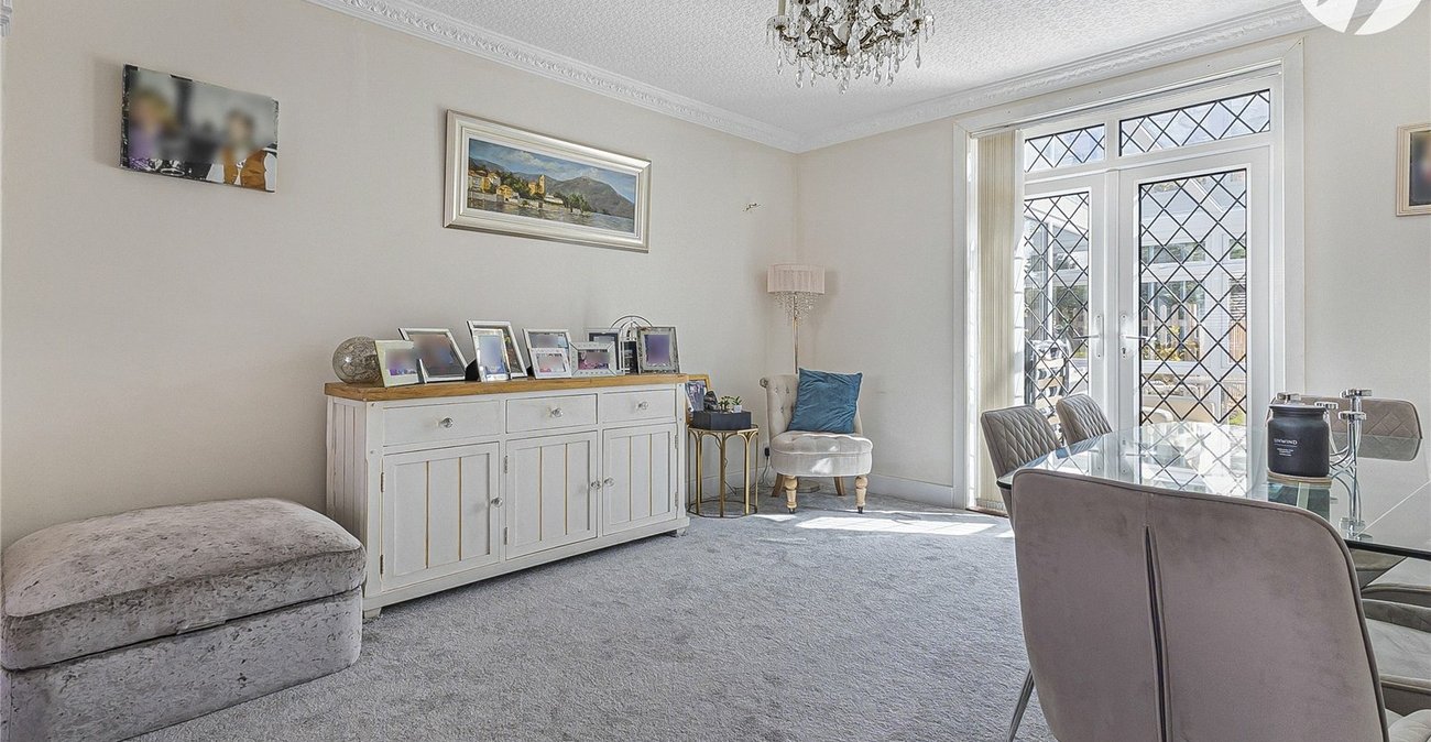 1 bedroom bungalow for sale in West Dartford | Robinson Jackson