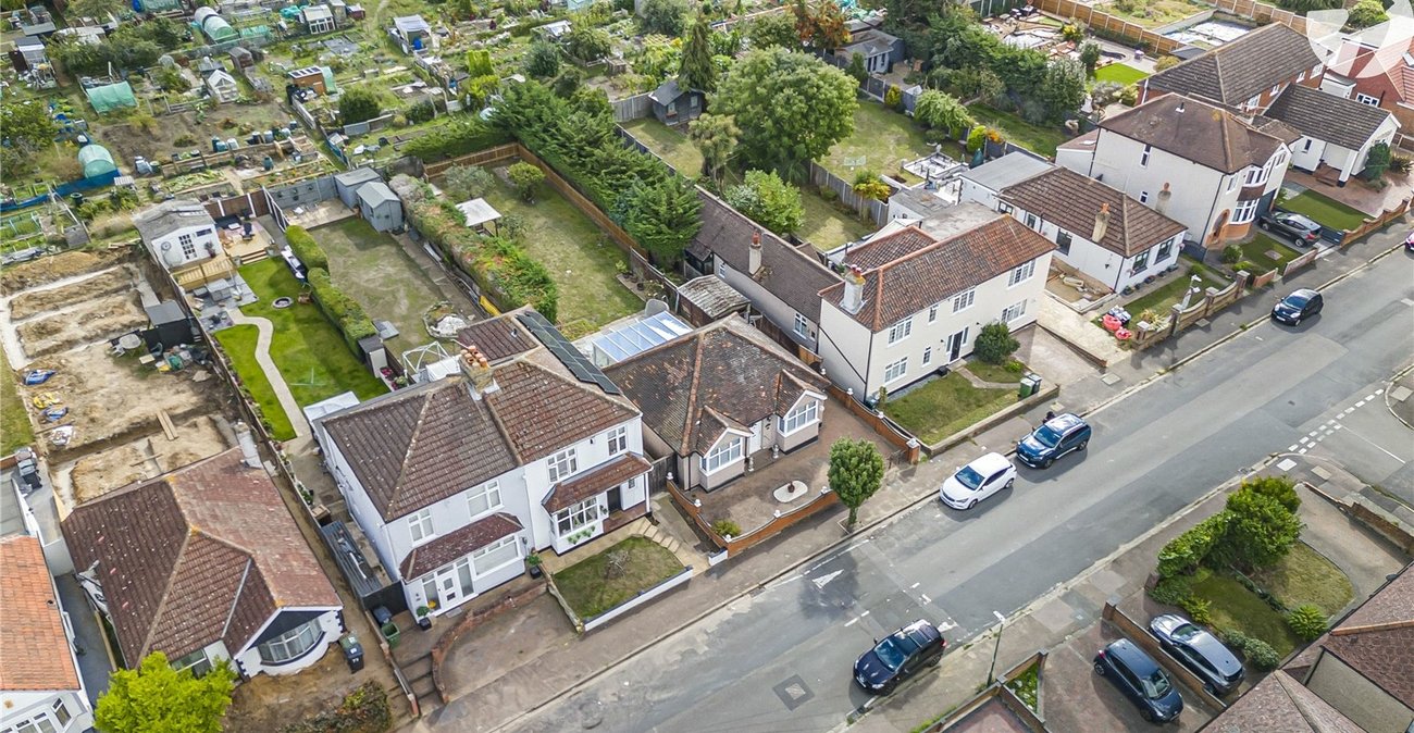 1 bedroom bungalow for sale in West Dartford | Robinson Jackson