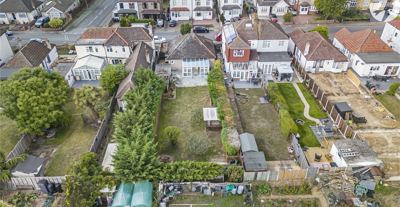 1 bedroom bungalow for sale in West Dartford | Robinson Jackson