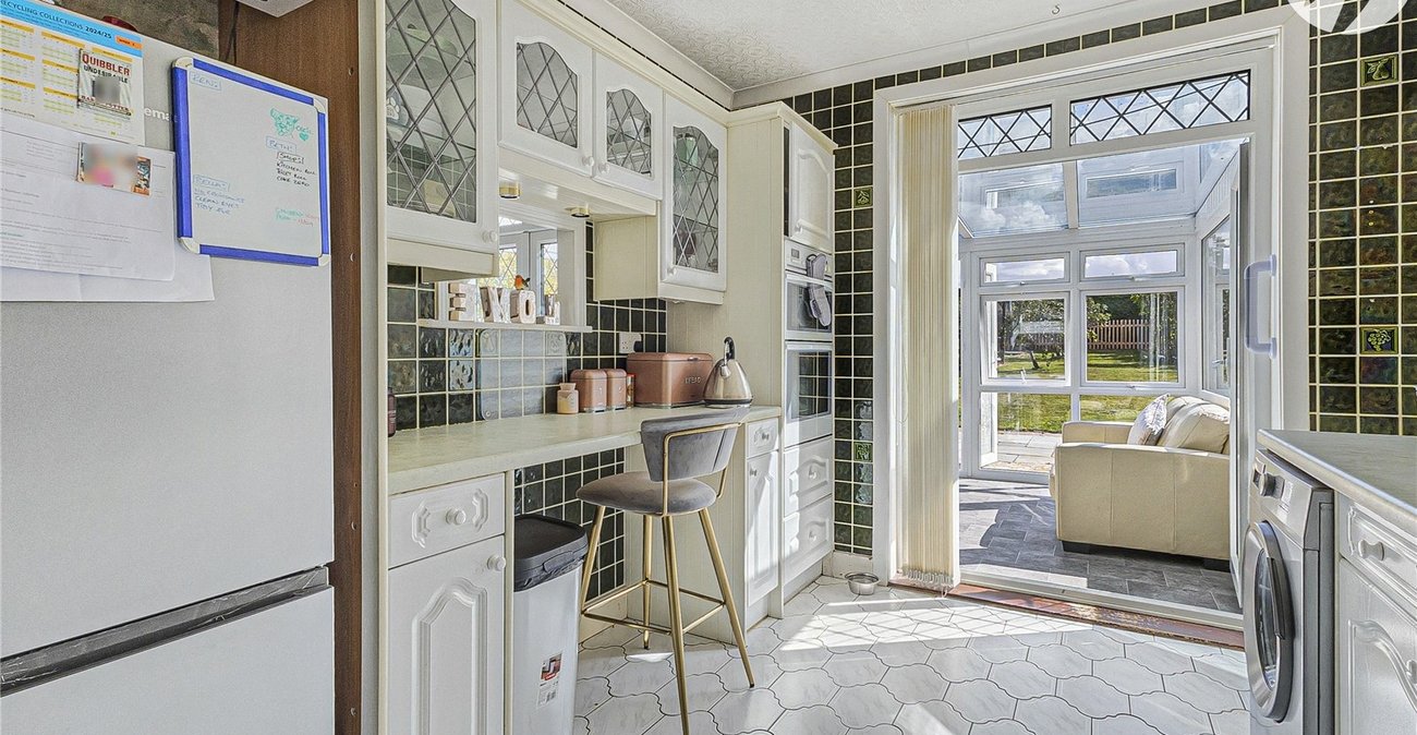 1 bedroom bungalow for sale in West Dartford | Robinson Jackson