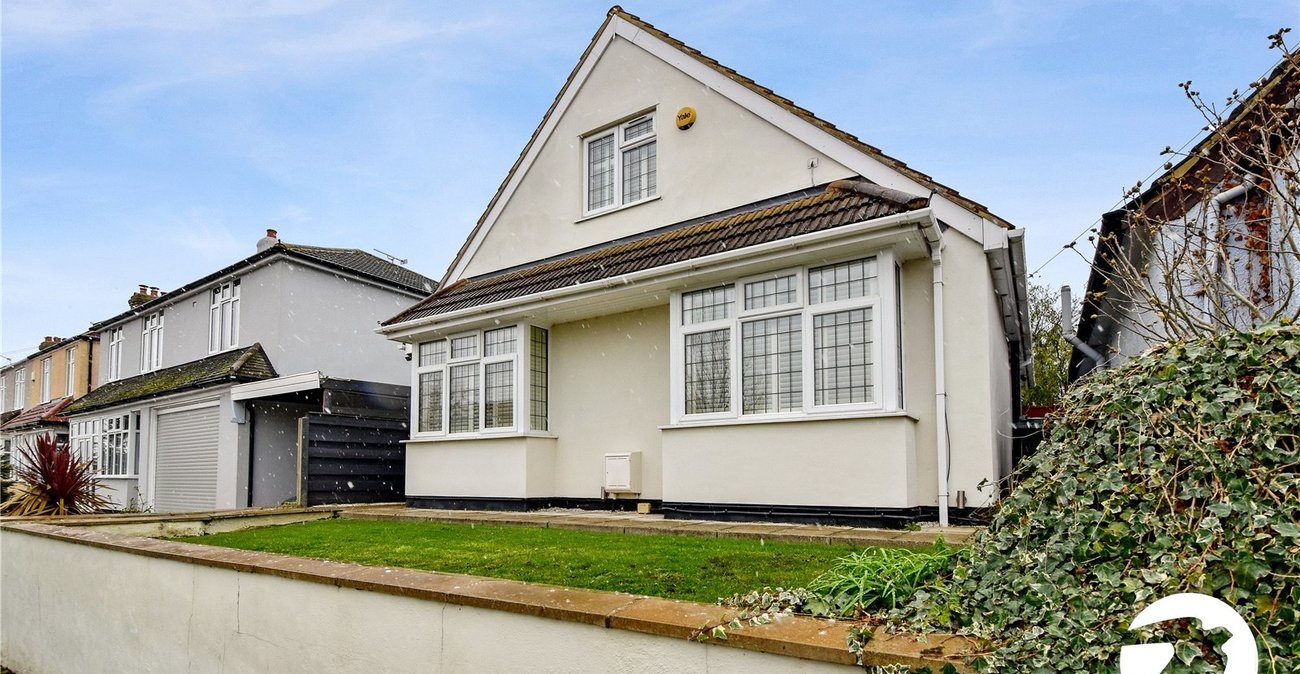 4 bedroom property for sale in West Dartford | Robinson Jackson