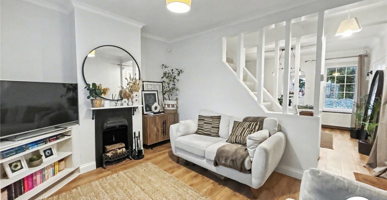 2 bedroom house for sale in Sidcup | Robinson Jackson