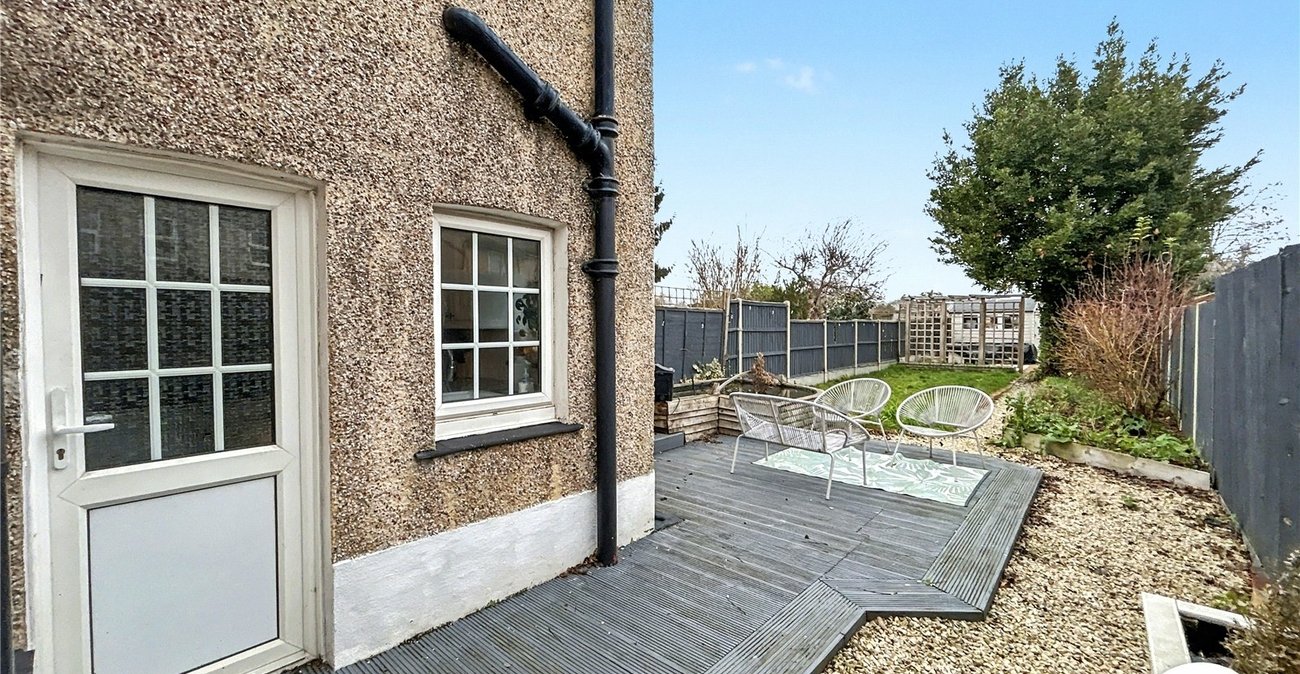 2 bedroom house for sale in Sidcup | Robinson Jackson