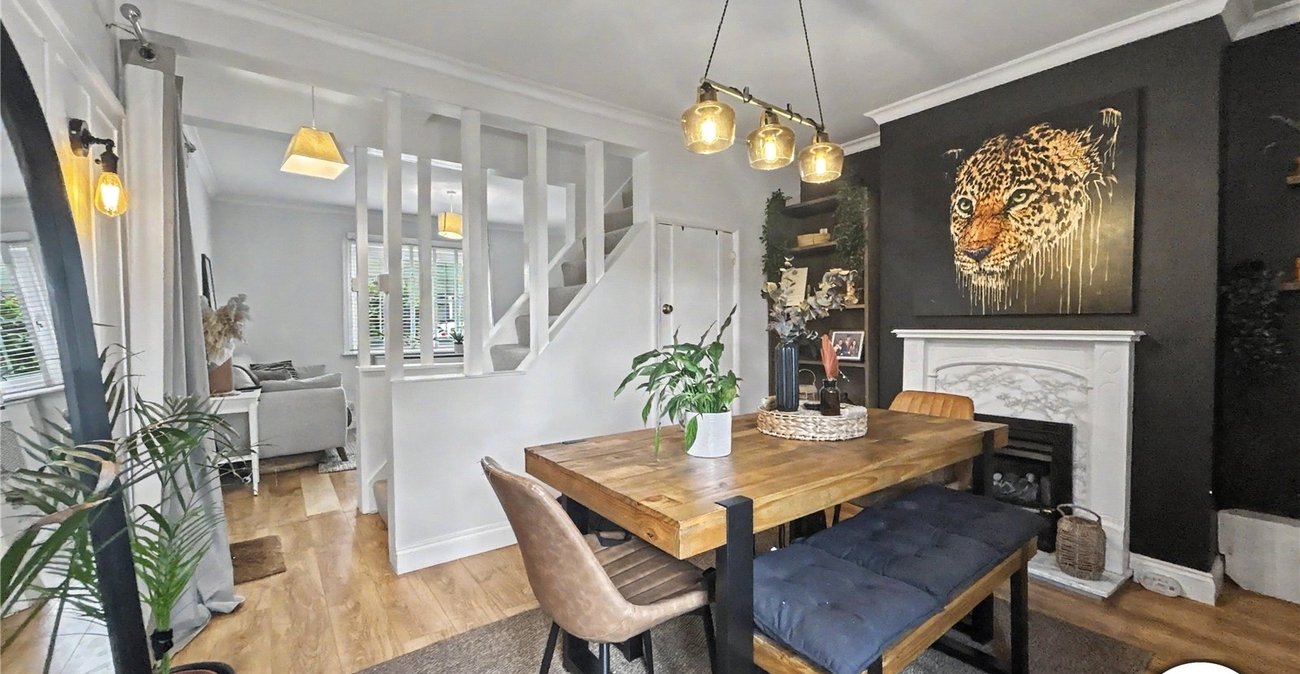 2 bedroom house for sale in Sidcup | Robinson Jackson