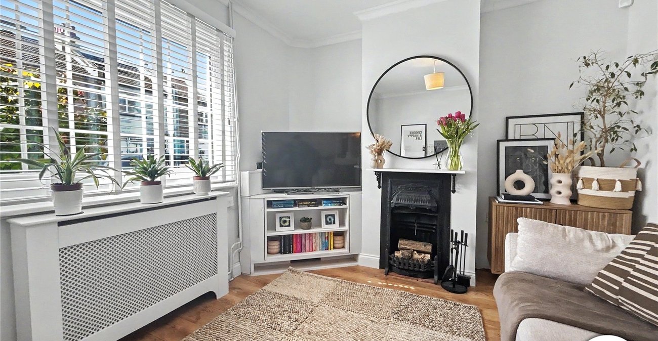 2 bedroom house for sale in Sidcup | Robinson Jackson
