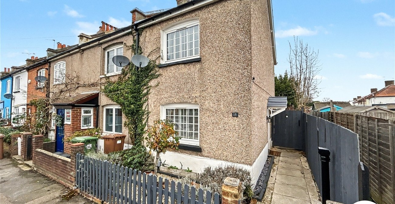 2 bedroom house for sale in Sidcup | Robinson Jackson