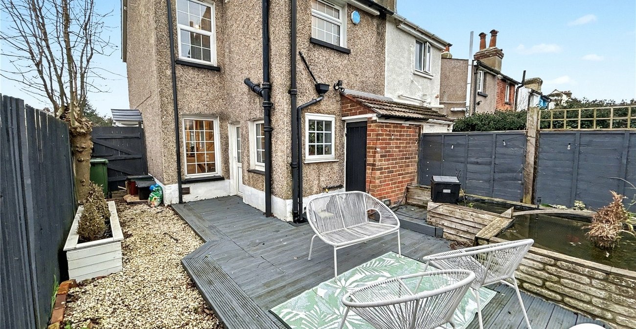 2 bedroom house for sale in Sidcup | Robinson Jackson