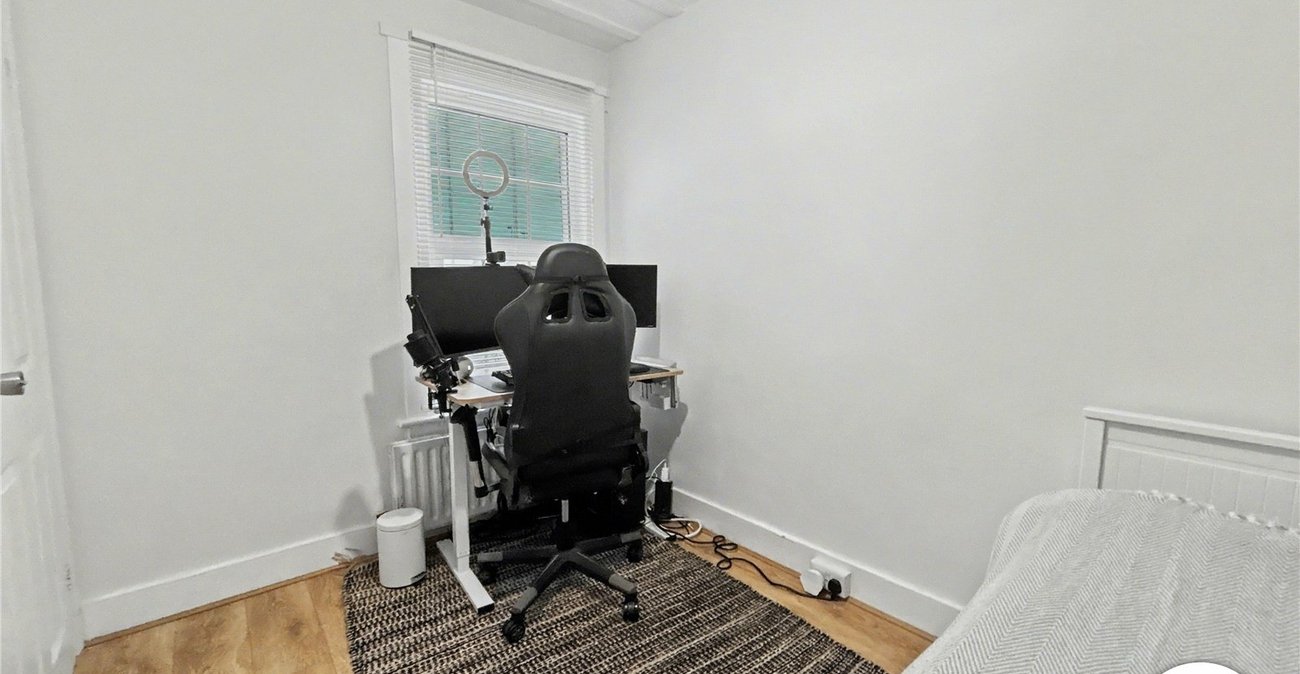 2 bedroom house for sale in Sidcup | Robinson Jackson