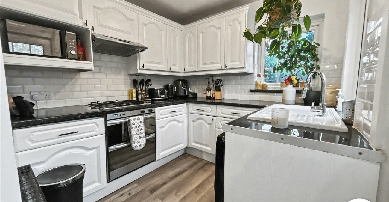 2 bedroom house for sale in Sidcup | Robinson Jackson