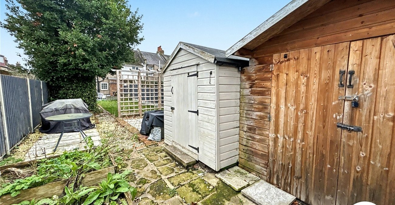 2 bedroom house for sale in Sidcup | Robinson Jackson