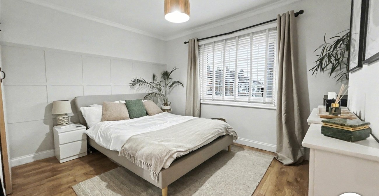 2 bedroom house for sale in Sidcup | Robinson Jackson