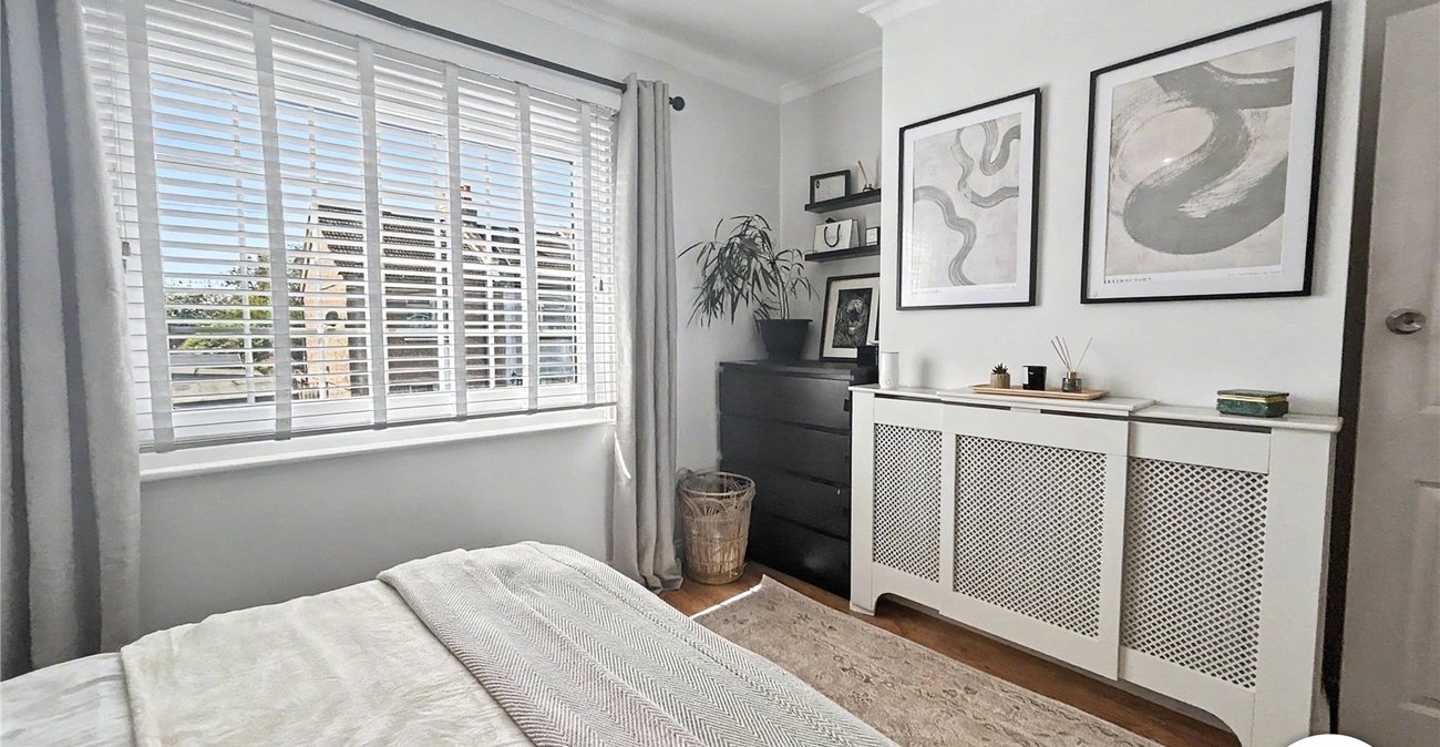 2 bedroom house for sale in Sidcup | Robinson Jackson