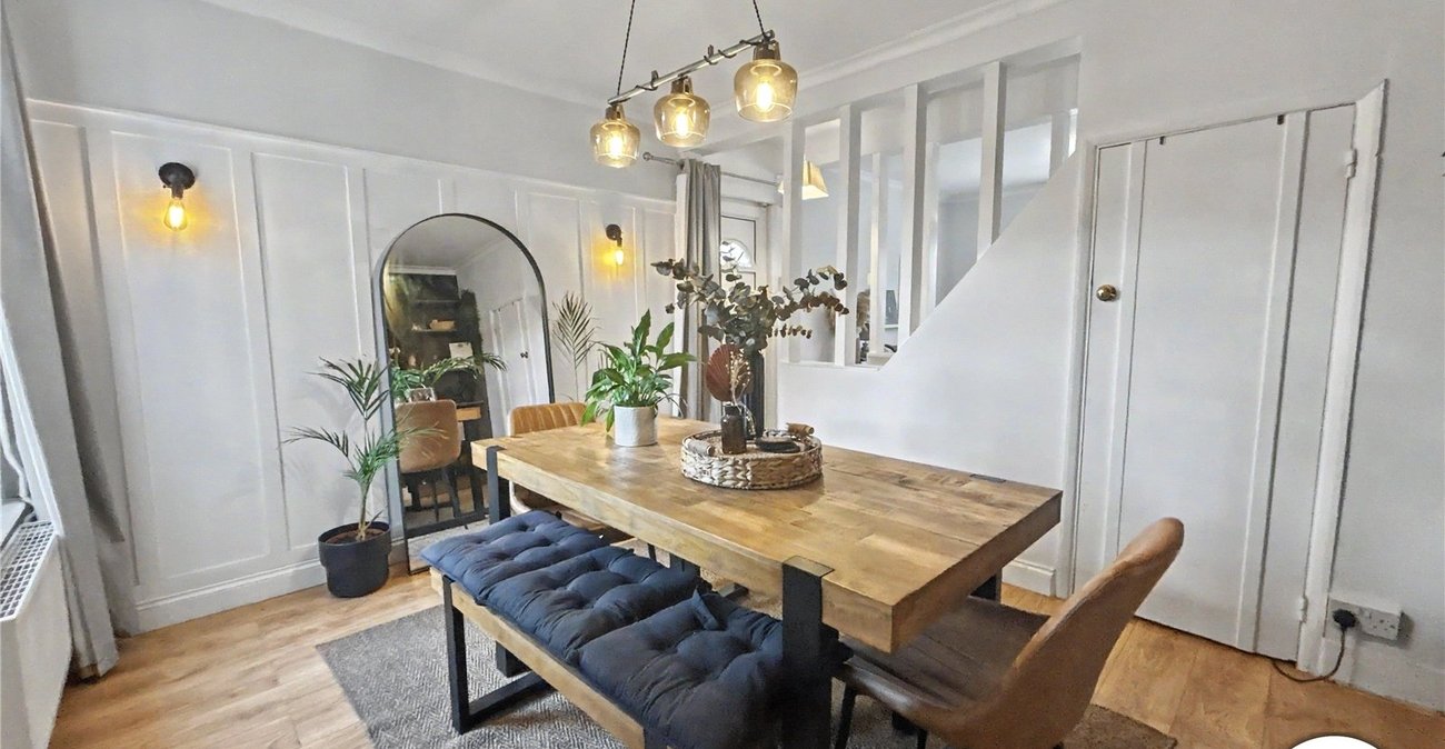 2 bedroom house for sale in Sidcup | Robinson Jackson