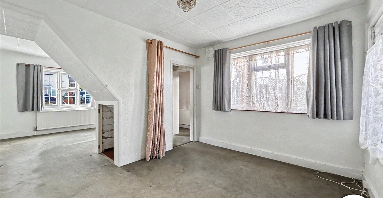 3 bedroom house for sale in Sidcup | Robinson Jackson