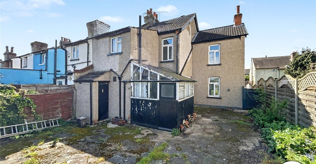 3 bedroom house for sale in Sidcup | Robinson Jackson