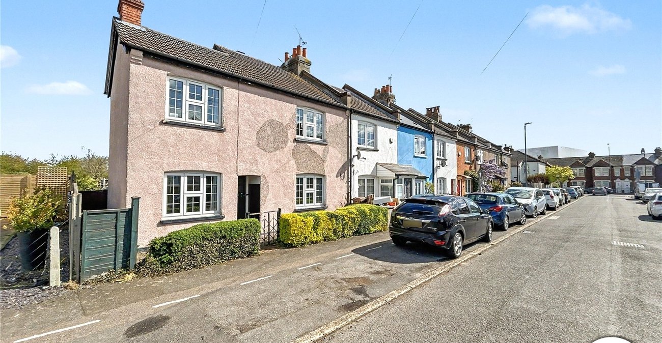 3 bedroom house for sale in Sidcup | Robinson Jackson