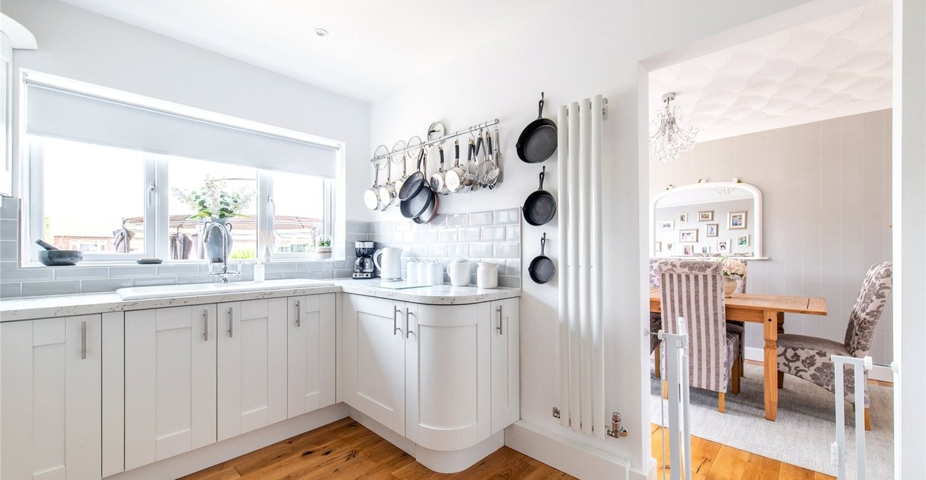 2 bedroom house for sale in Chalk | Robinson Michael & Jackson