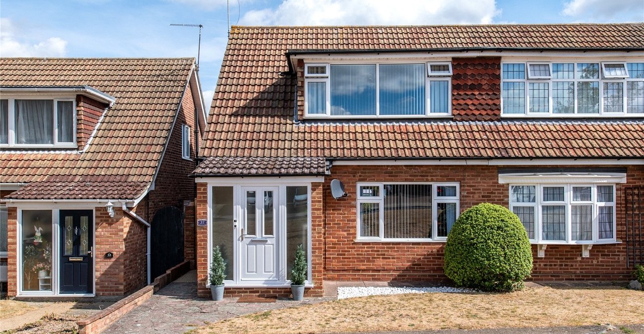 2 bedroom house for sale in Chalk | Robinson Michael & Jackson
