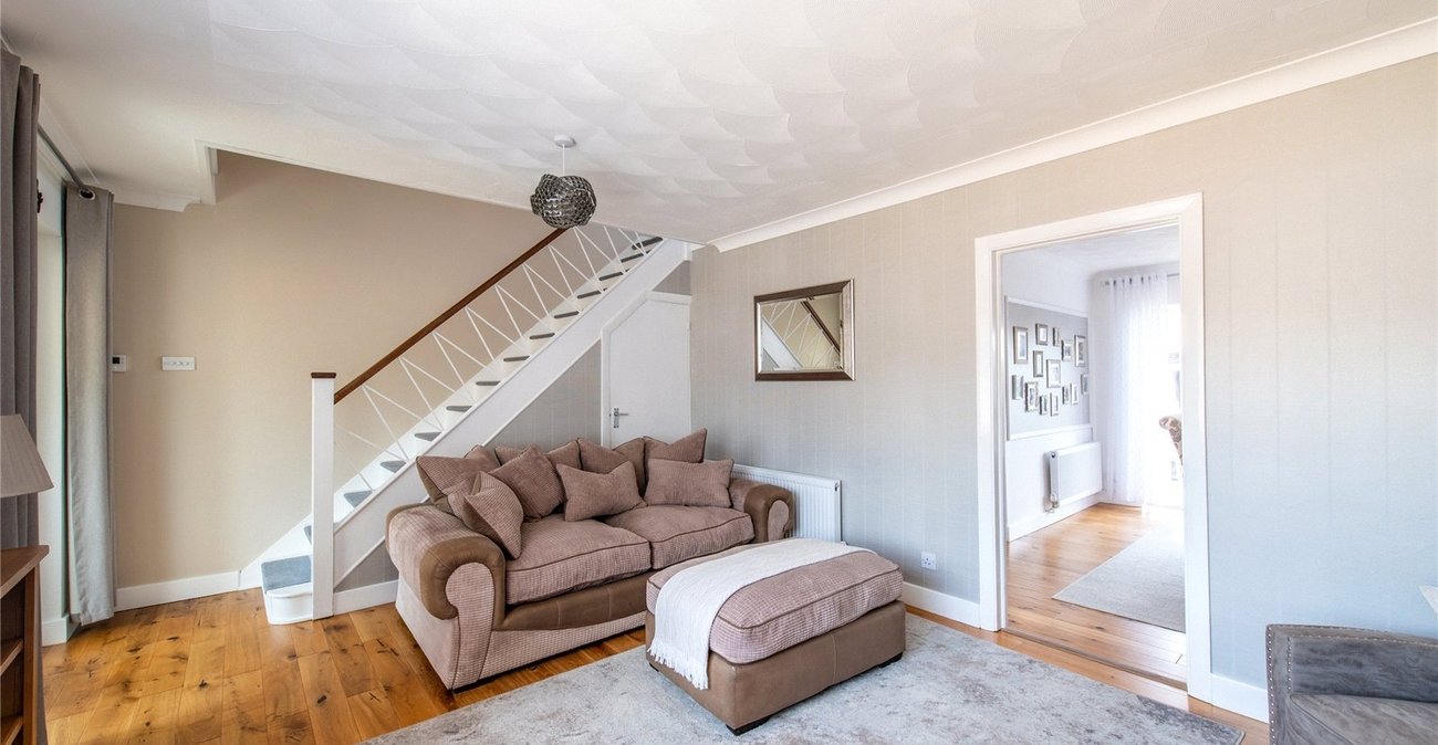 2 bedroom house for sale in Chalk | Robinson Michael & Jackson