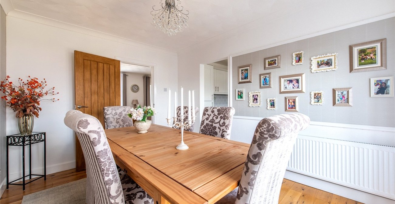 2 bedroom house for sale in Chalk | Robinson Michael & Jackson
