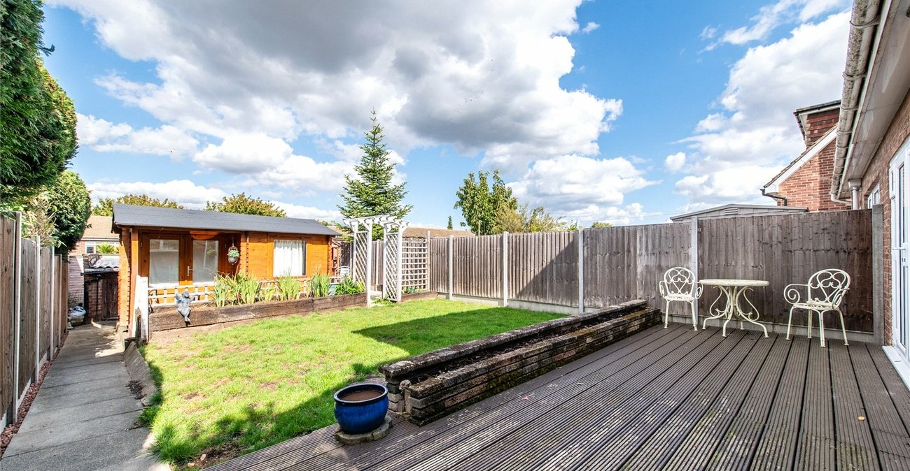 2 bedroom house for sale in Chalk | Robinson Michael & Jackson