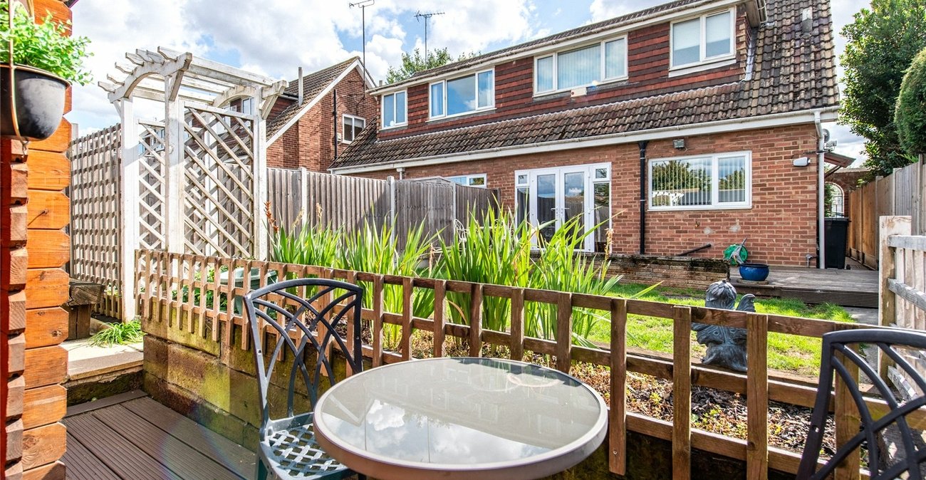 2 bedroom house for sale in Chalk | Robinson Michael & Jackson