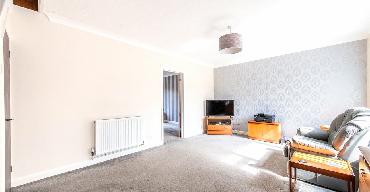 2 bedroom house for sale in Chalk | Robinson Michael & Jackson