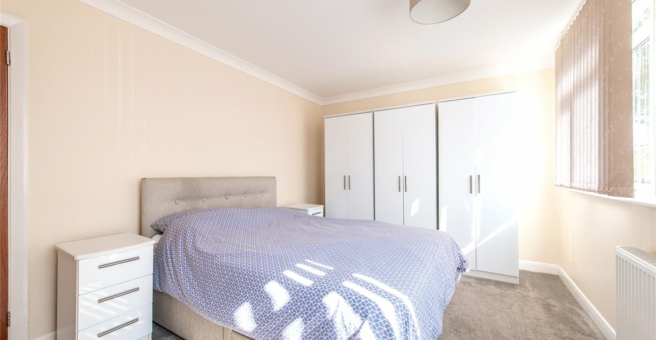 2 bedroom house for sale in Chalk | Robinson Michael & Jackson