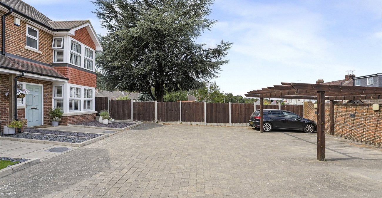 3 bedroom house for sale in Dartford | Robinson Jackson