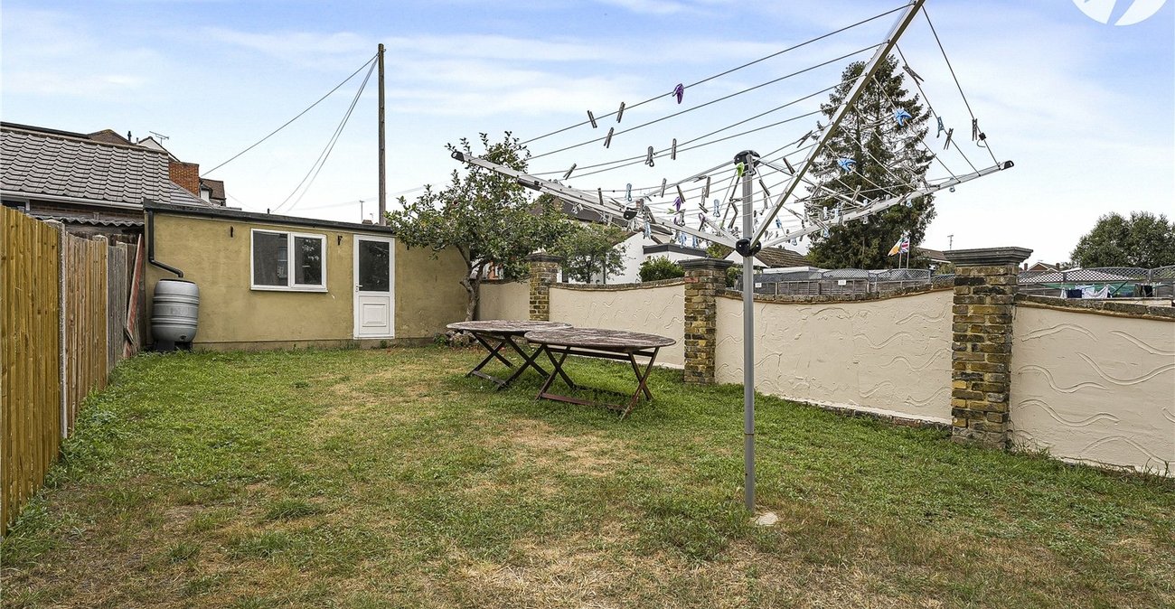 3 bedroom house for sale in Dartford | Robinson Jackson